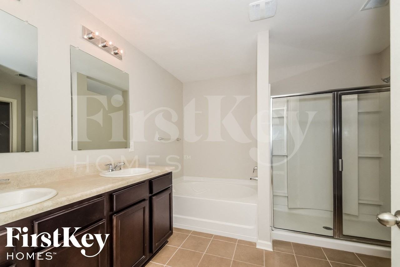 11446 Walden Trce - Photo 7 of 14