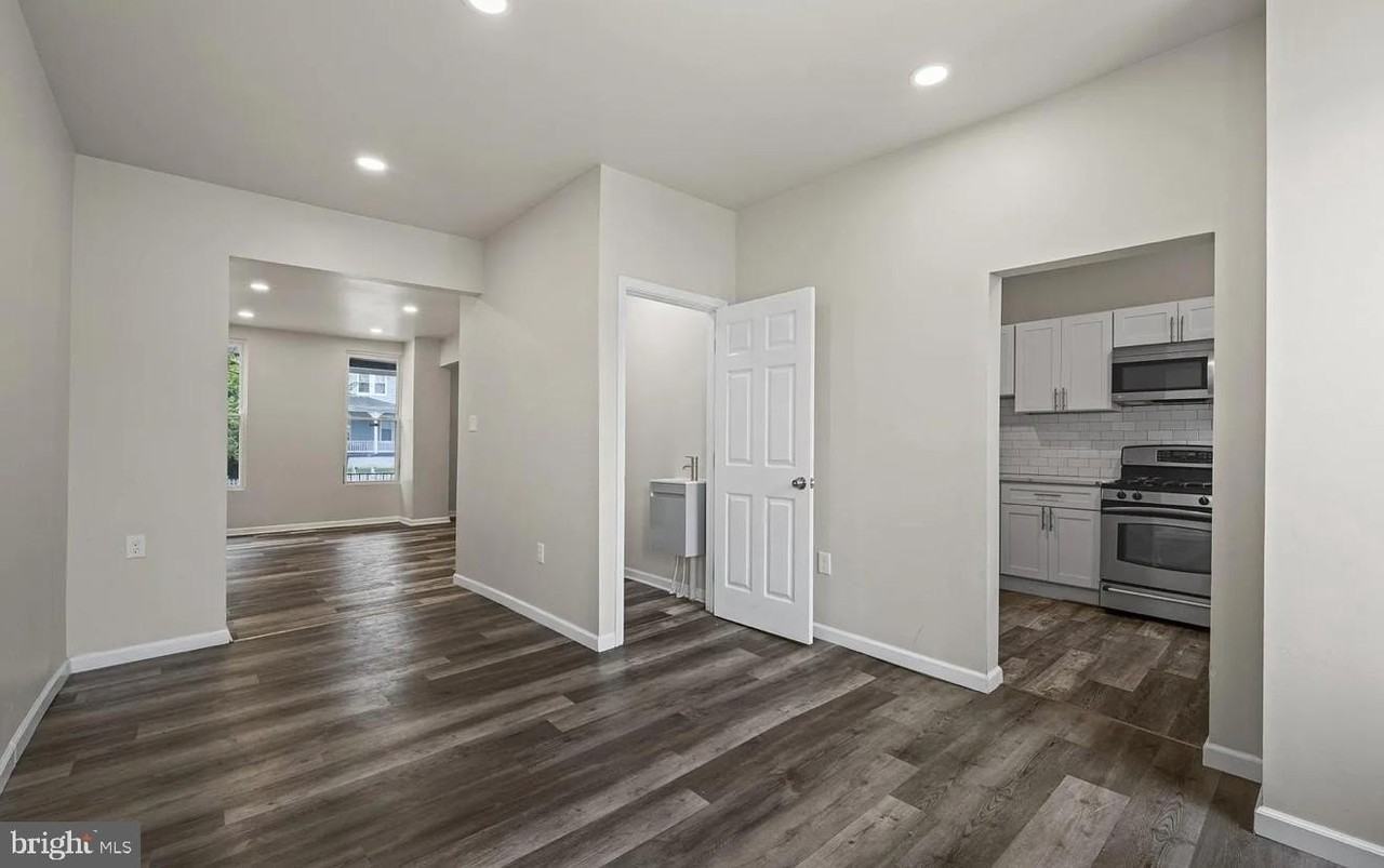 3030 Windsor Ave - Photo 4 of 13
