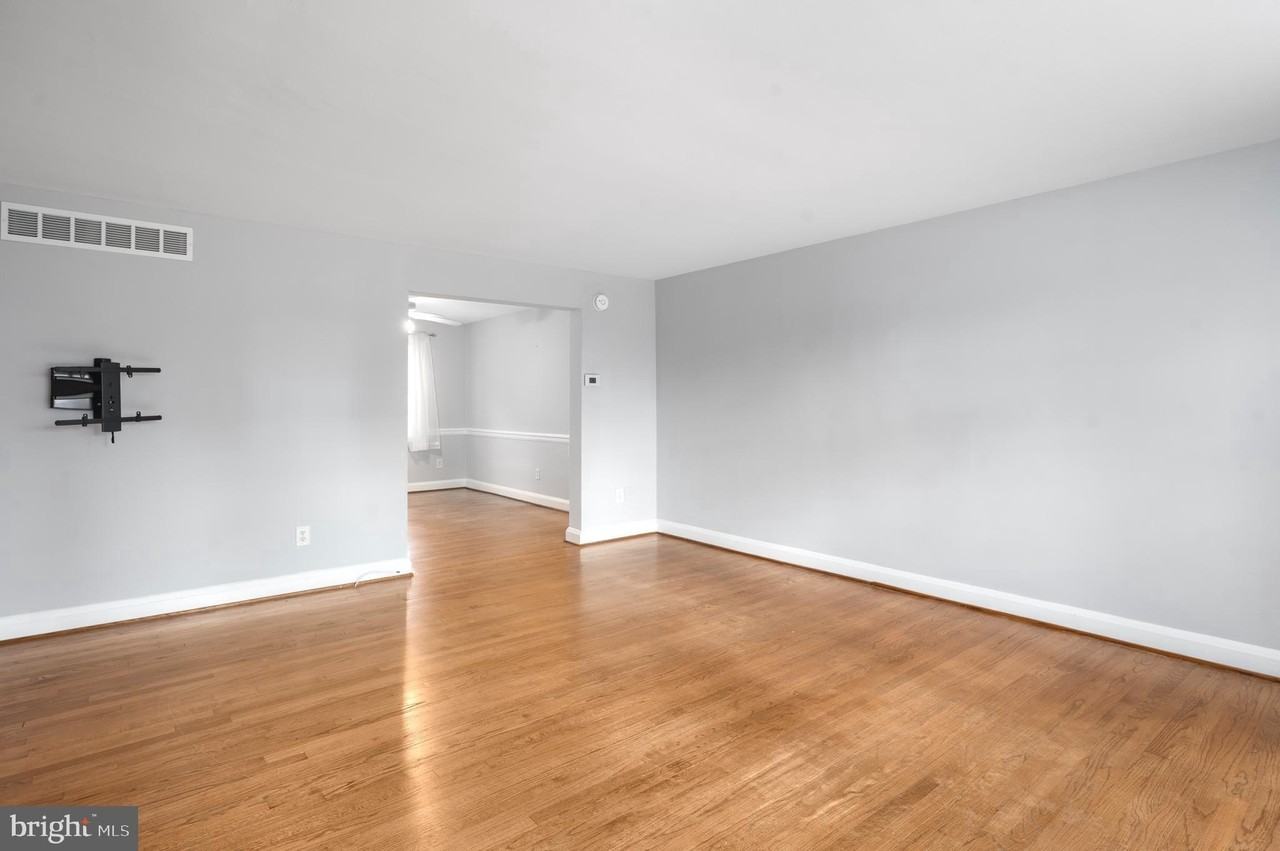 1618 Myamby Rd - Photo 5 of 26