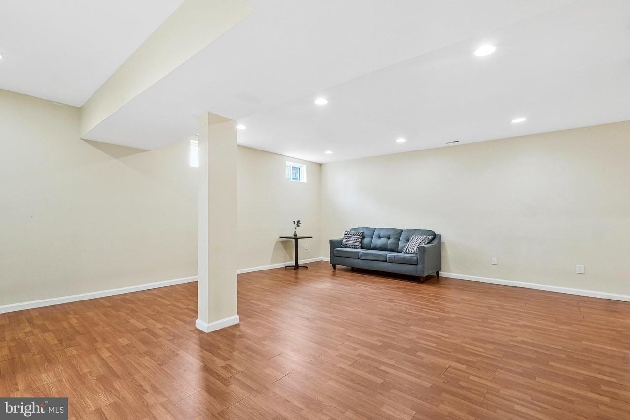 4663 Pebble Beach Ct - Photo 3 of 17