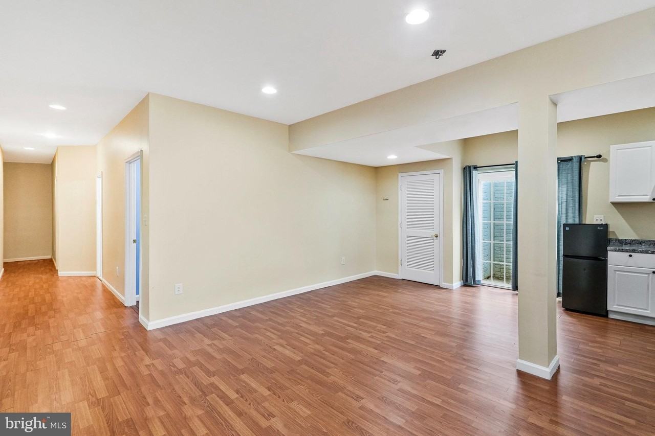 4663 Pebble Beach Ct - Photo 5 of 17