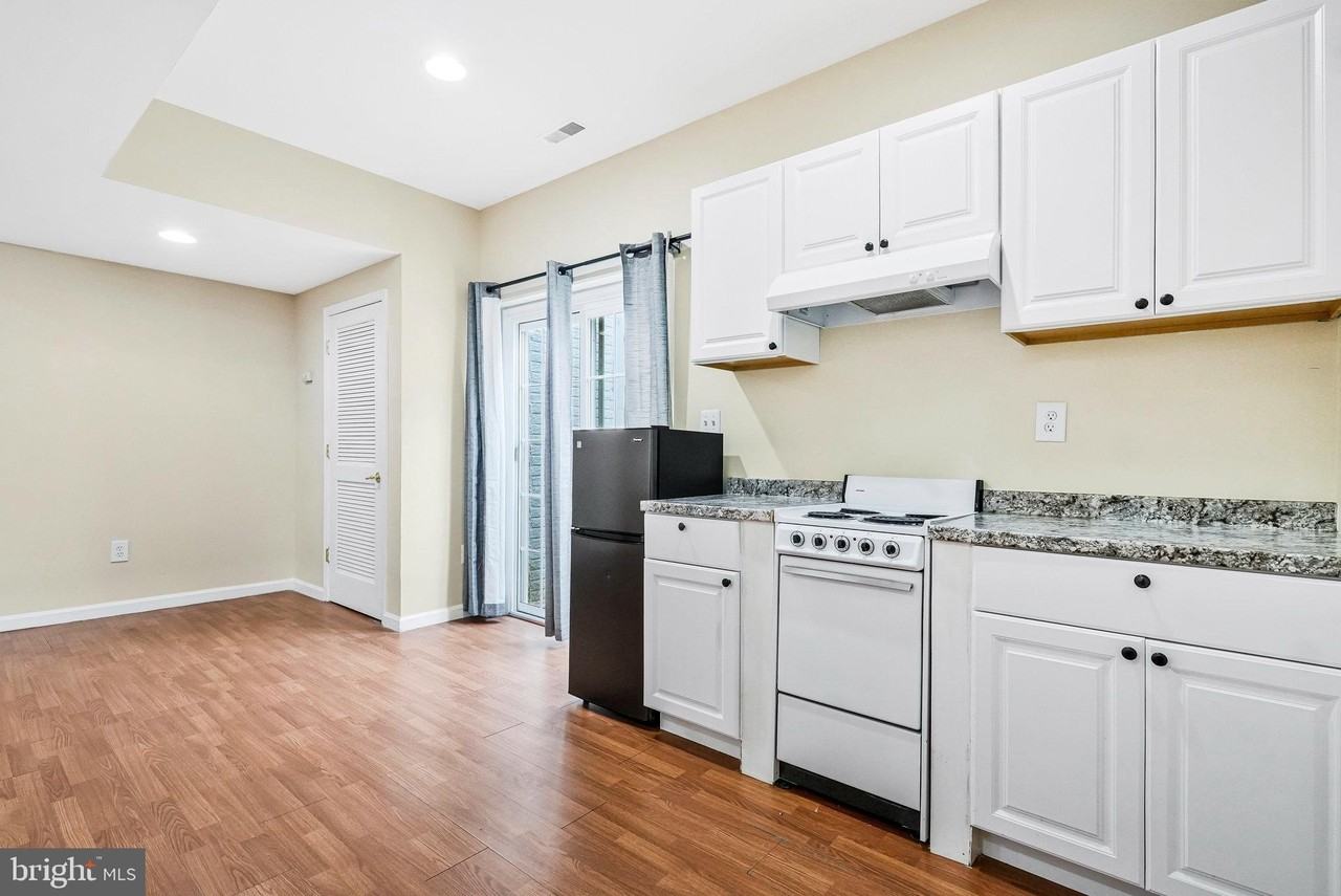 4663 Pebble Beach Ct - Photo 6 of 17