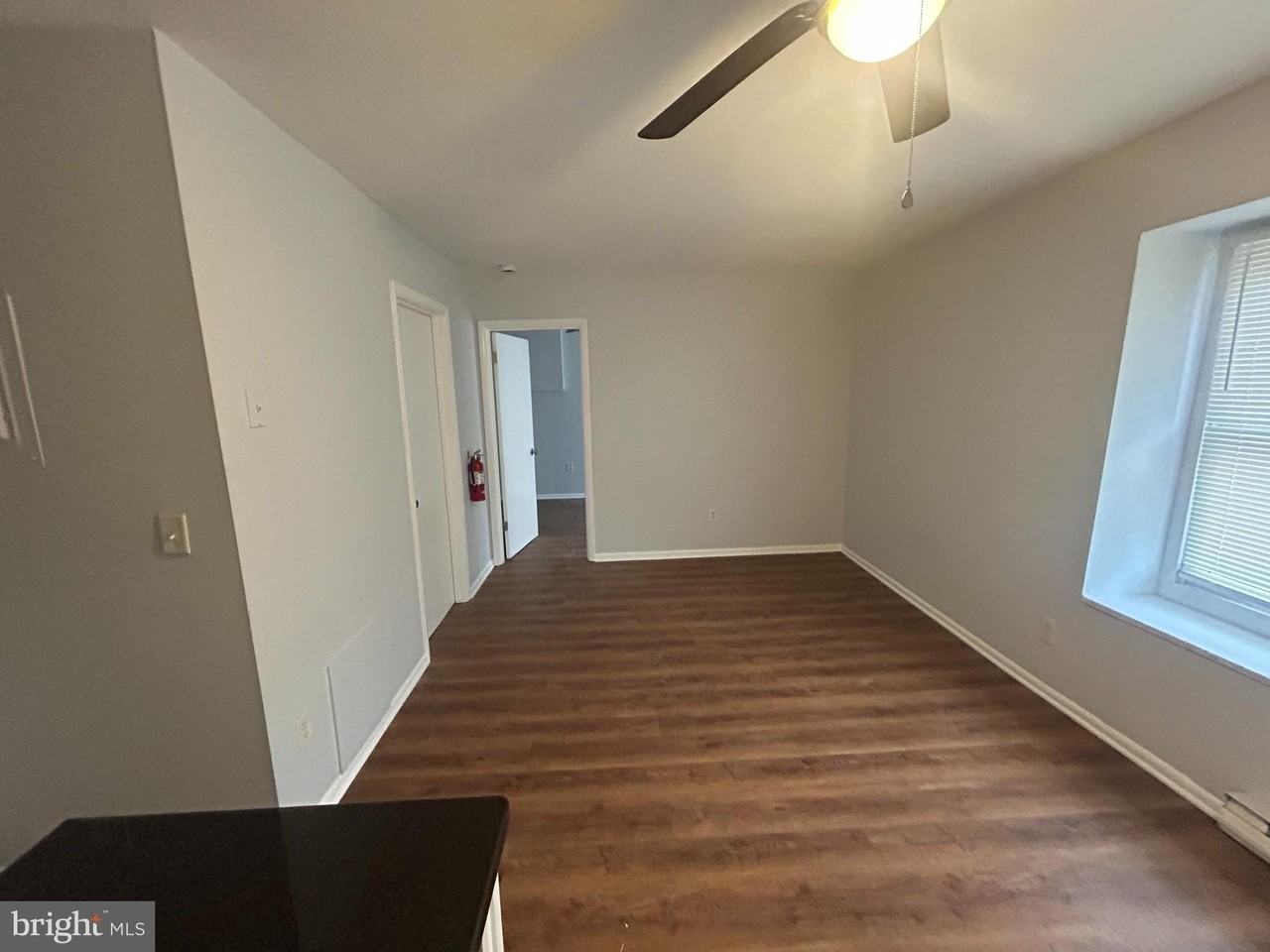 85 Pennsylvania Ave Apt 1 - Photo 3 of 8