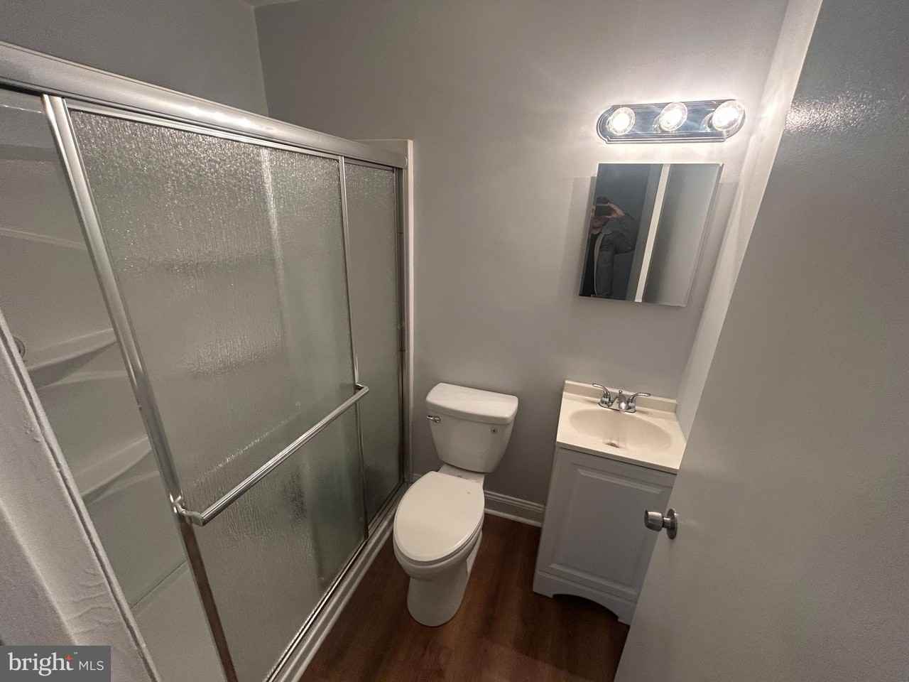 85 Pennsylvania Ave Apt 1 - Photo 7 of 8