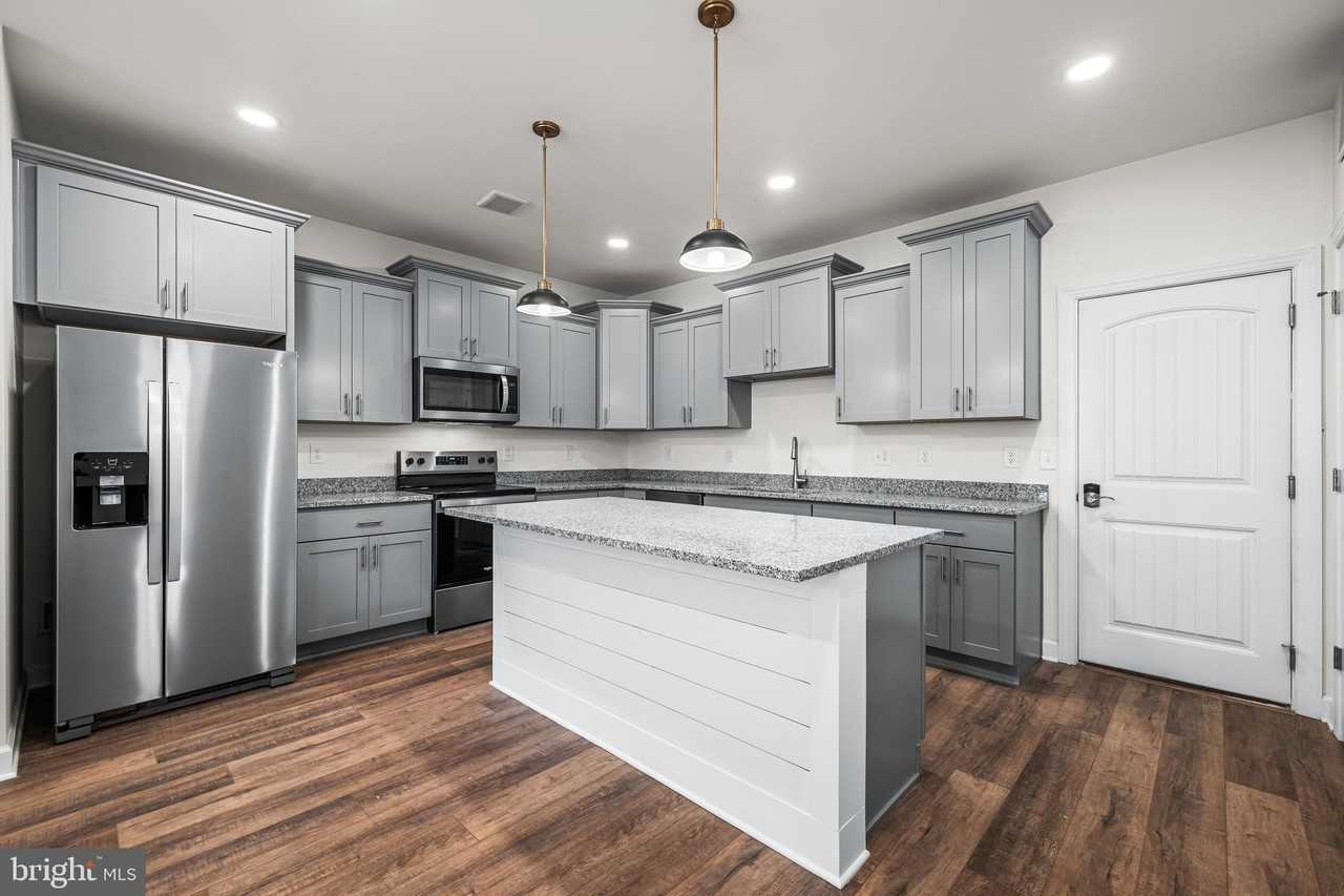 900 Gilbert Rd Unit 3622b - Photo 6 of 22