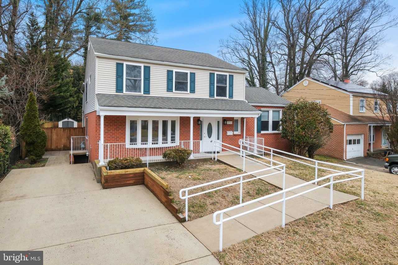 711 Lamberton Dr - Photo 2 of 50