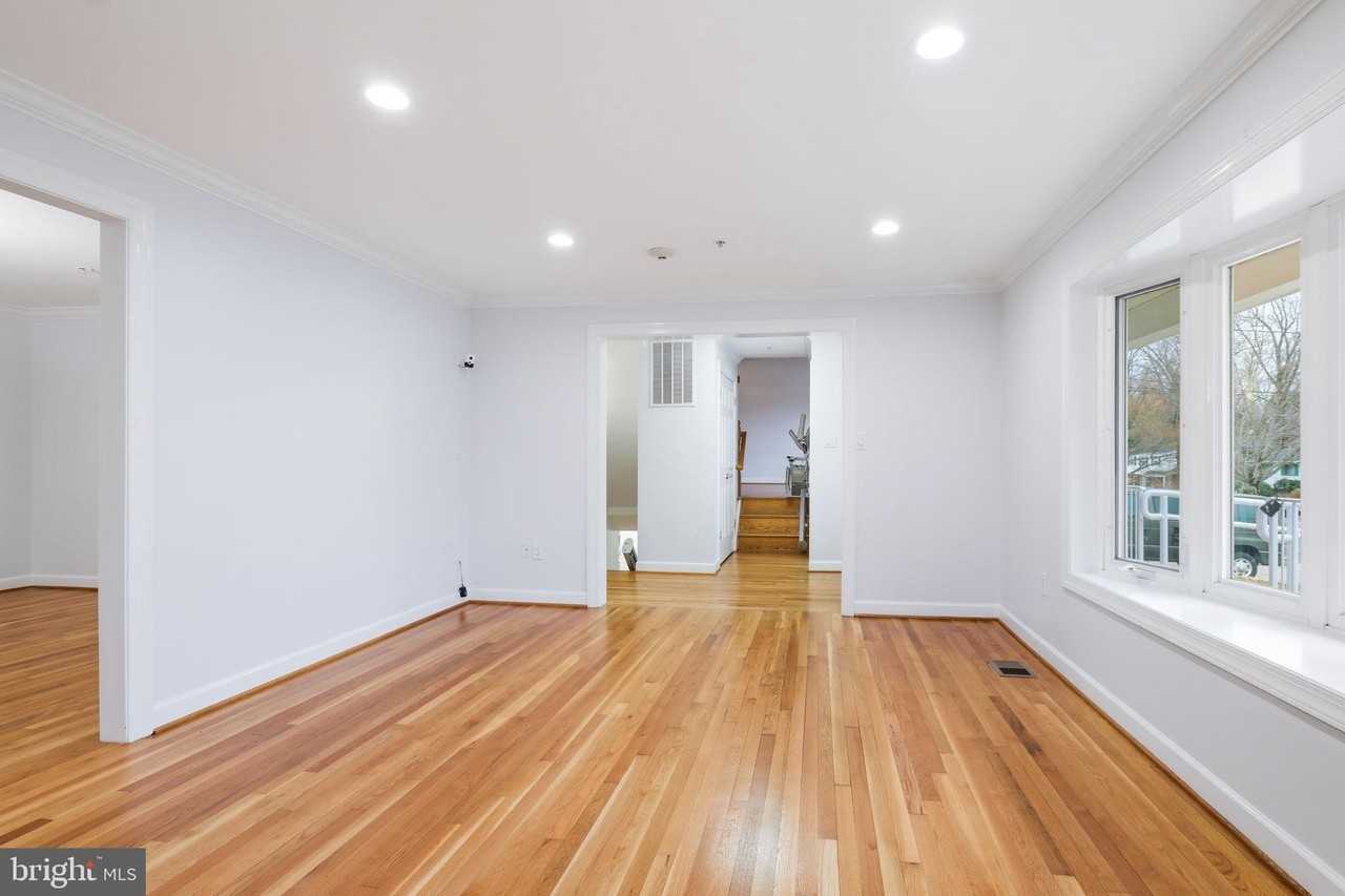 711 Lamberton Dr - Photo 6 of 50