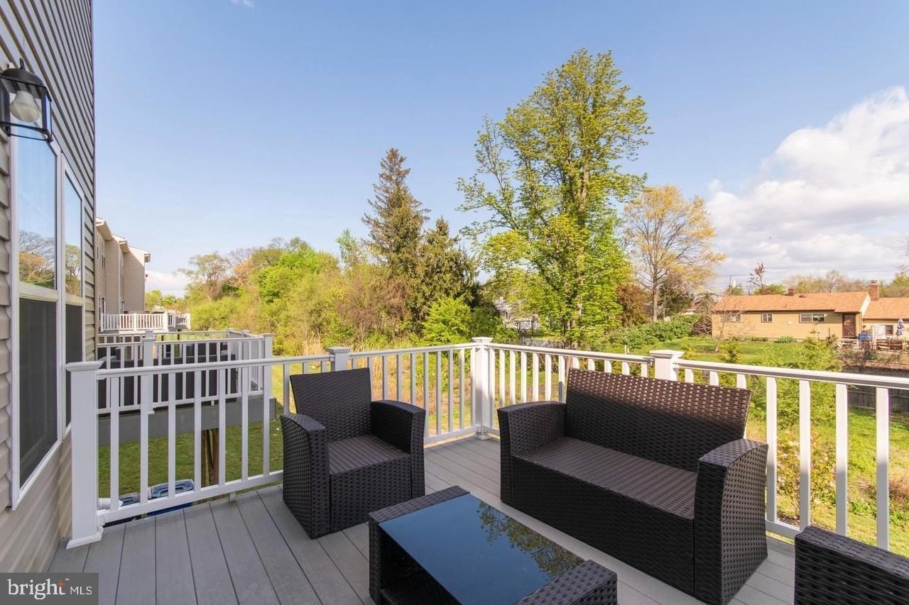 68 Benford Ln - Photo 4 of 5