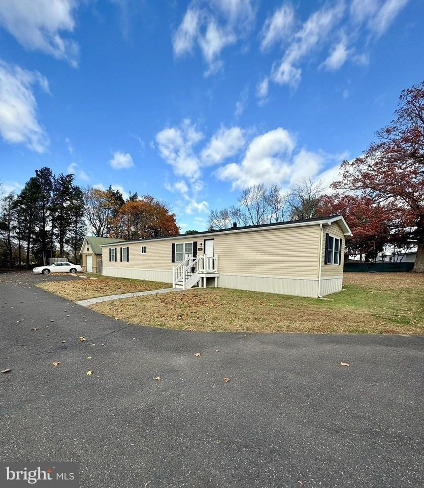 1616 N Main St - Photo 3 of 39