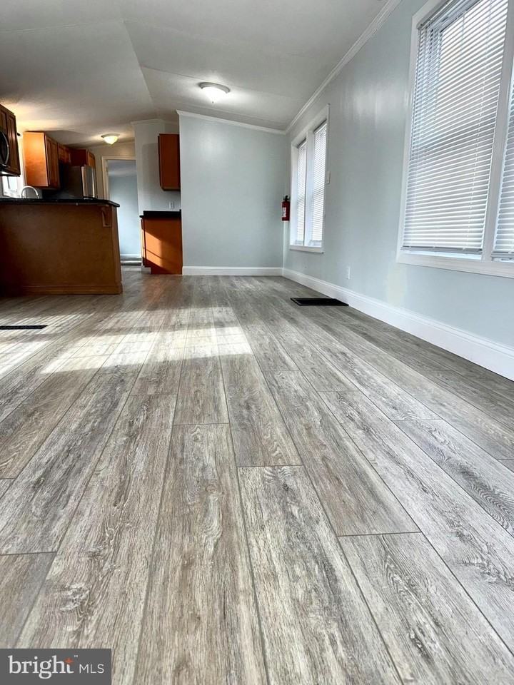 1616 N Main St - Photo 7 of 39