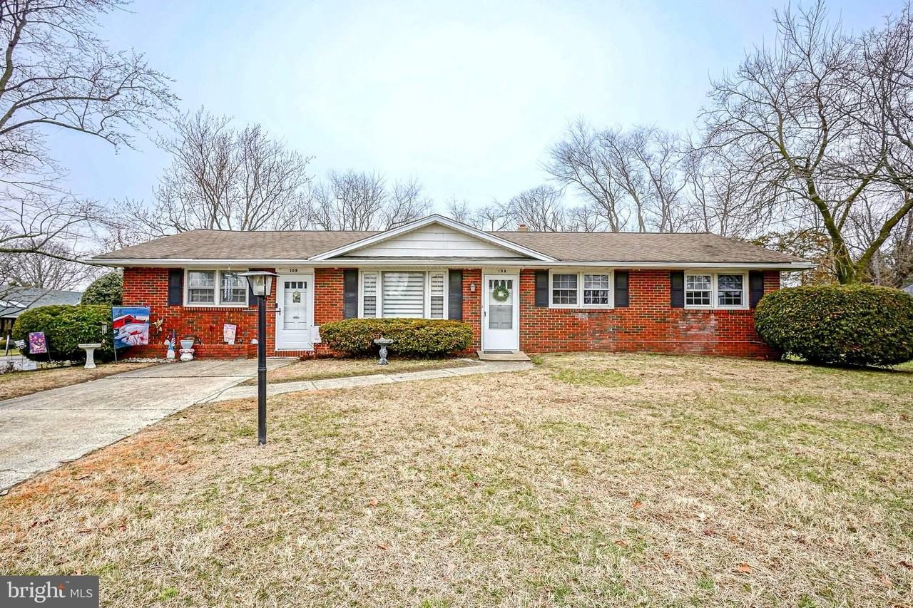 10 Garfield Ave Unit A - Photo 2 of 30