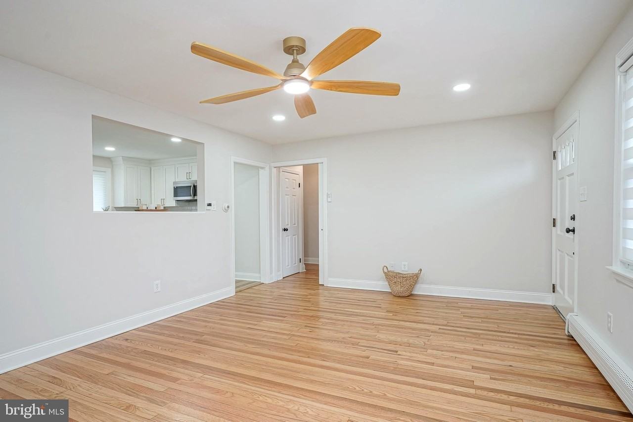 10 Garfield Ave Unit A - Photo 5 of 30