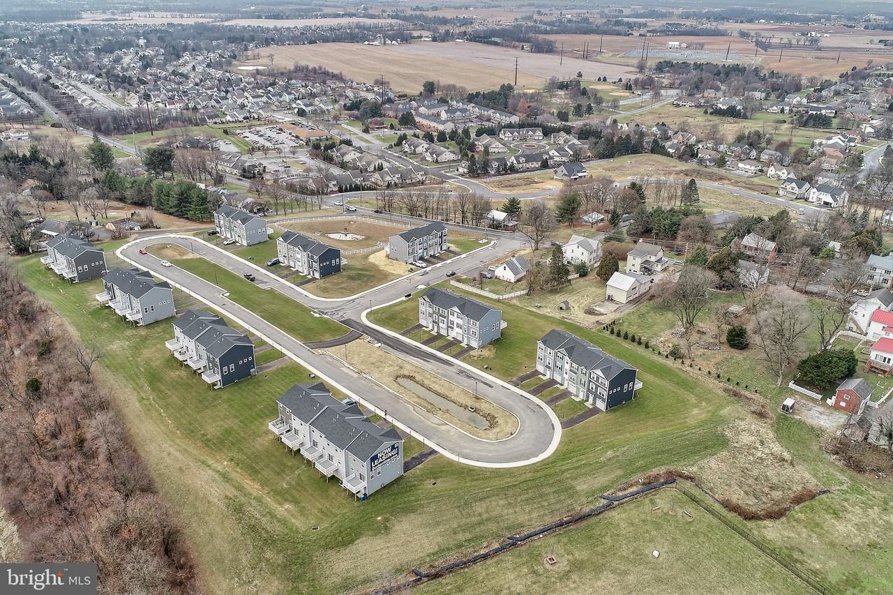 2026 Terrace View Ln - Photo 2 of 29