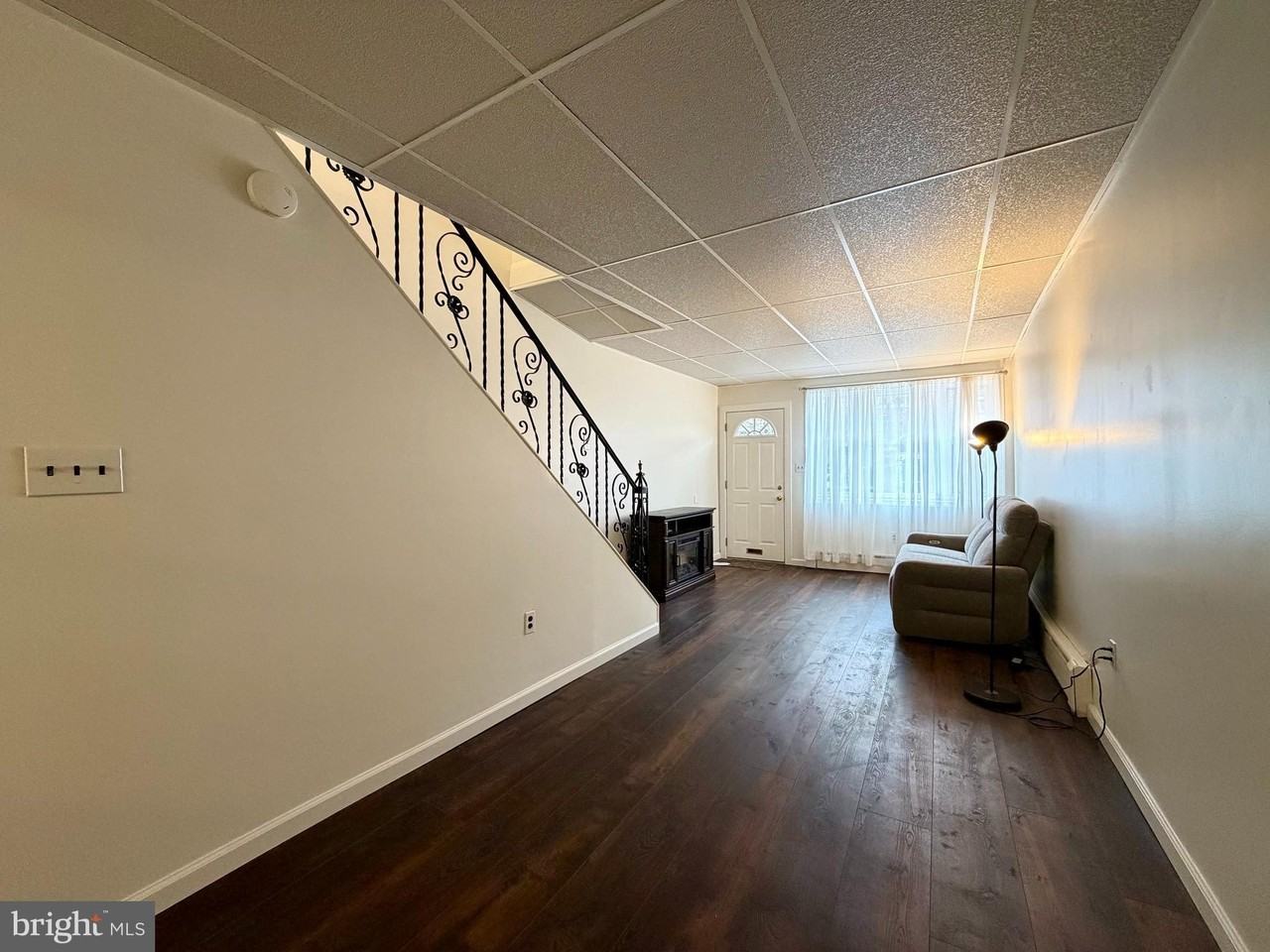 846 Sears St - Photo 4 of 21