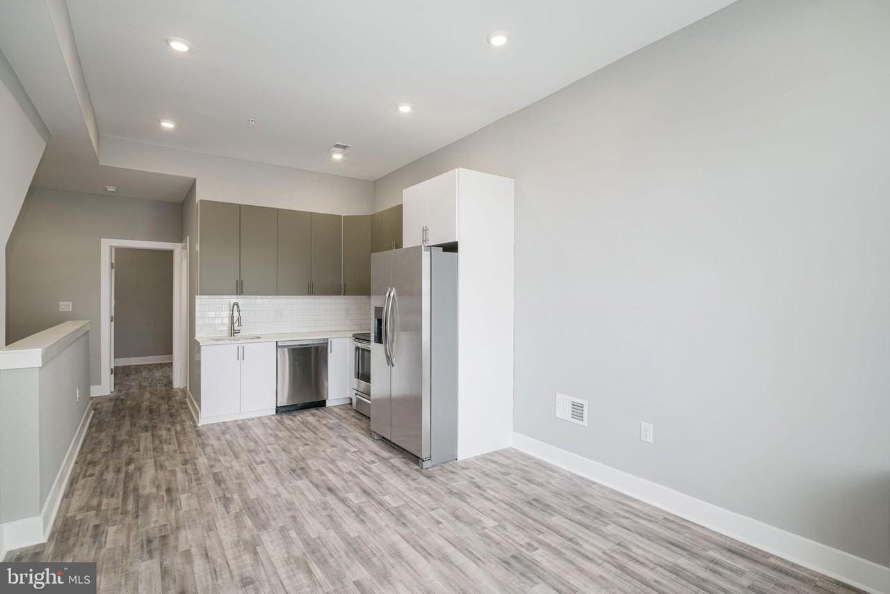 1443 N 8th St Apt 2 - Photo 4 of 18