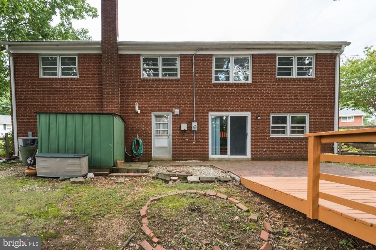 335 N Madison St - Photo 2 of 30