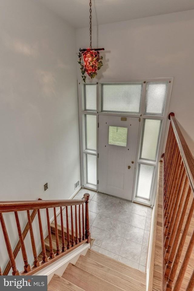 335 N Madison St - Photo 5 of 30