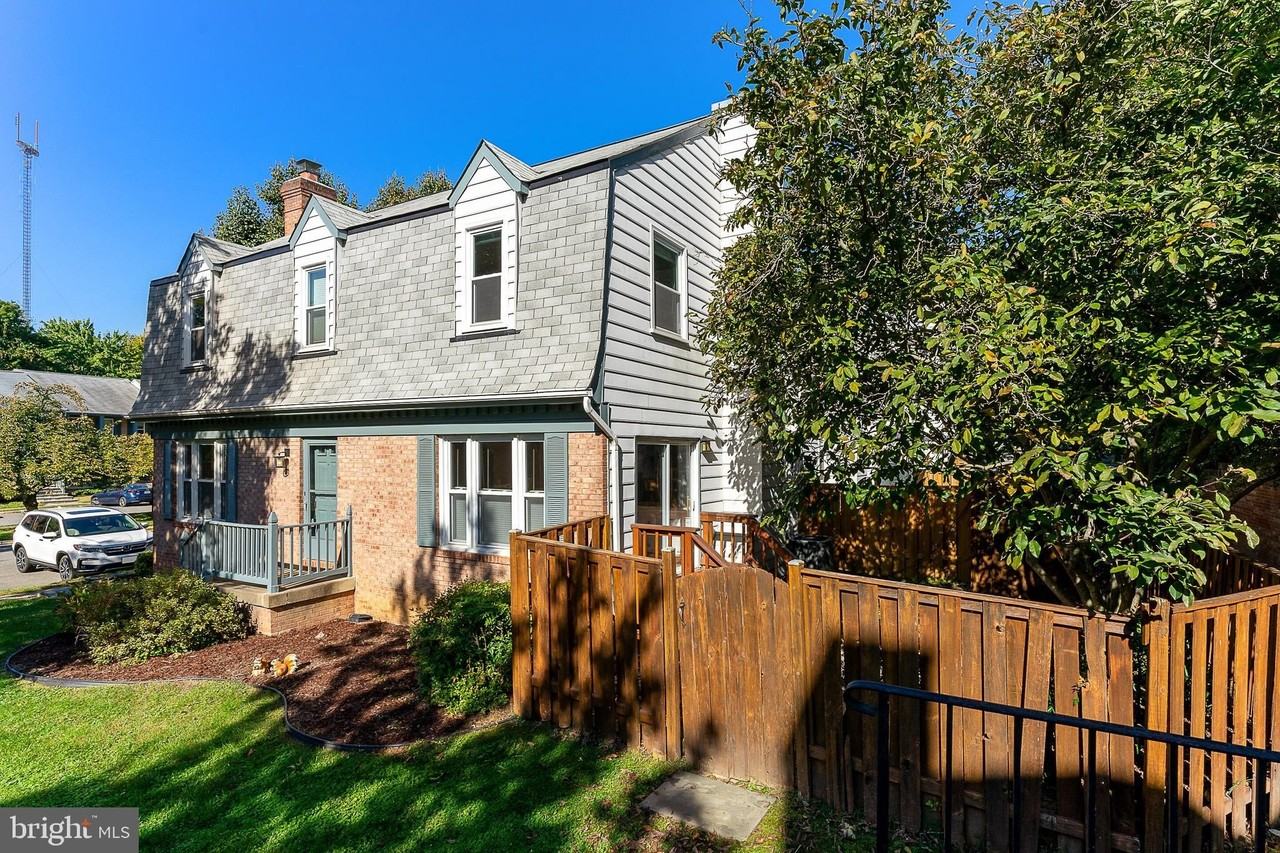 7962 Yancey Dr - Photo 3 of 38