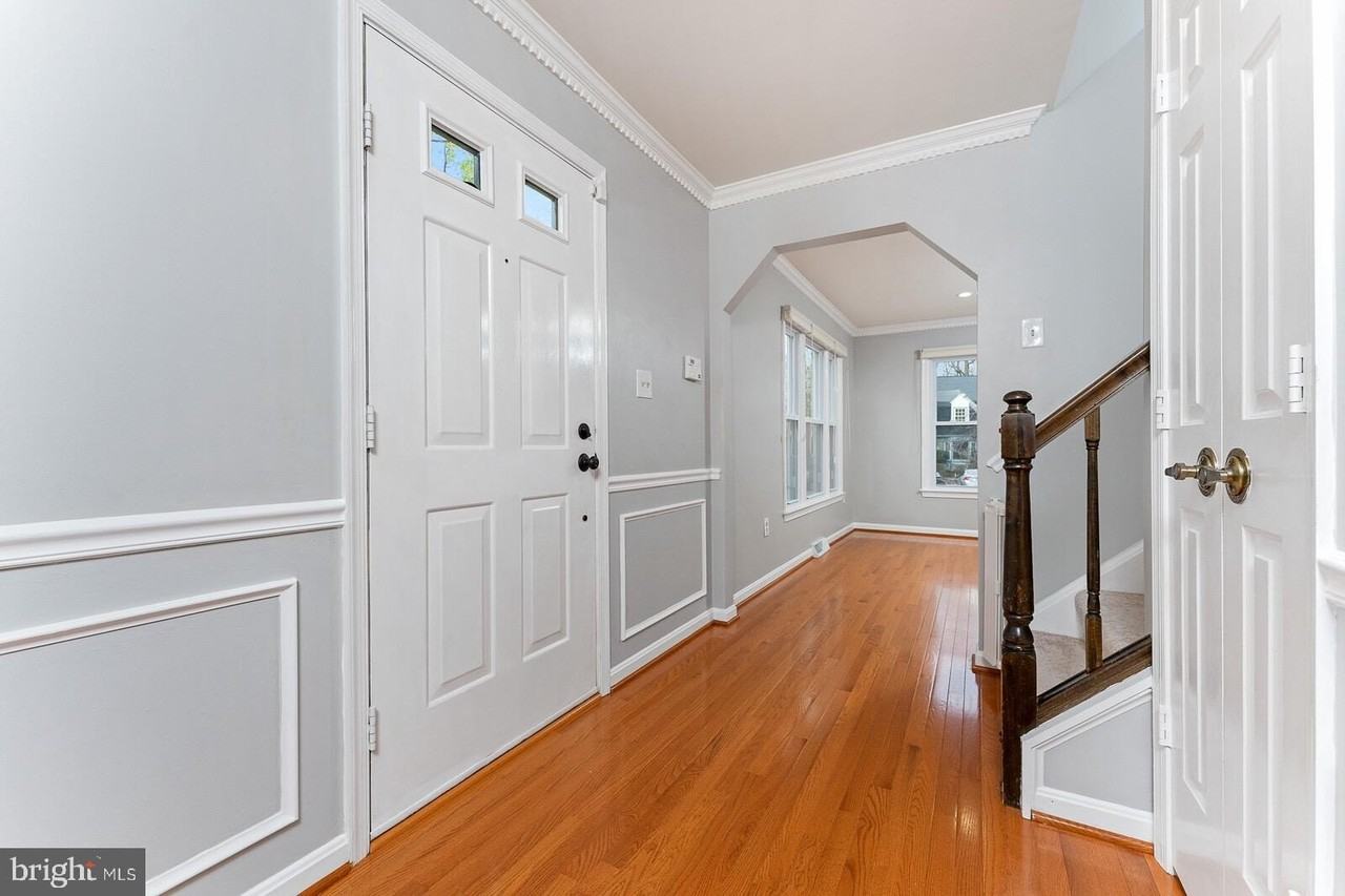 7962 Yancey Dr - Photo 4 of 38