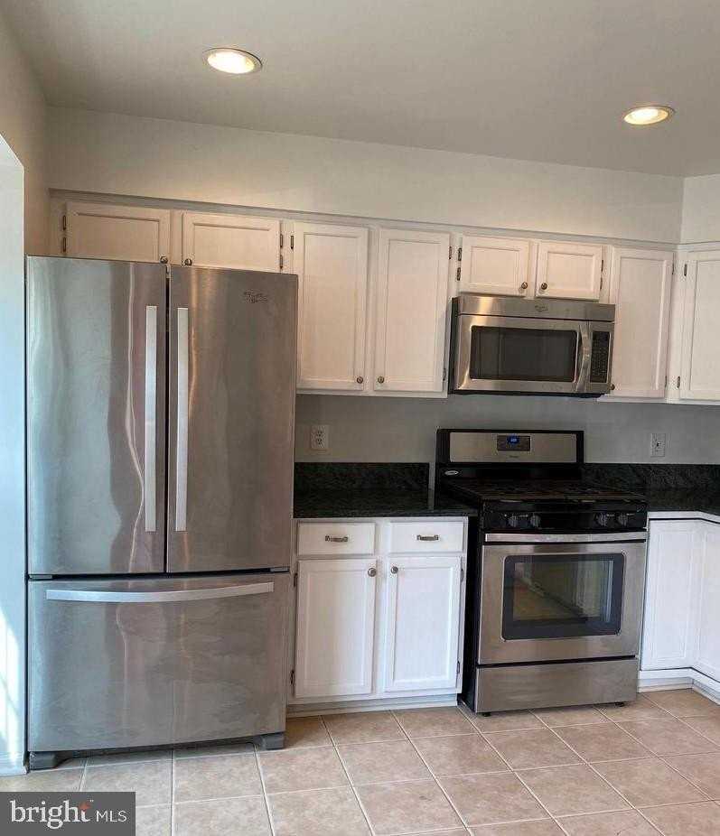 14564 Woodgate Manor Cir - Photo 4 of 28