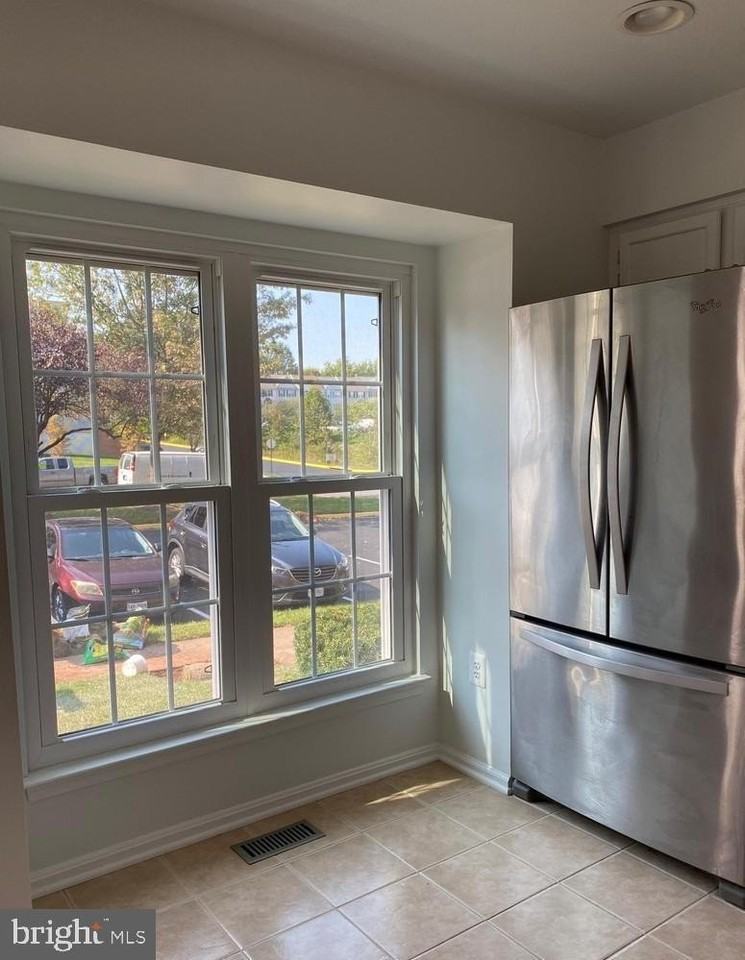 14564 Woodgate Manor Cir - Photo 5 of 28