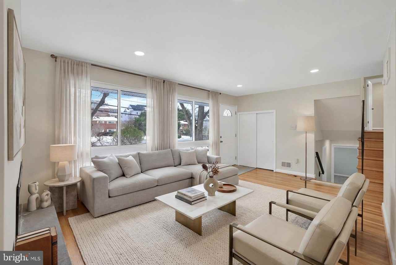 6718 Old Chesterbrook Rd - Photo 4 of 33