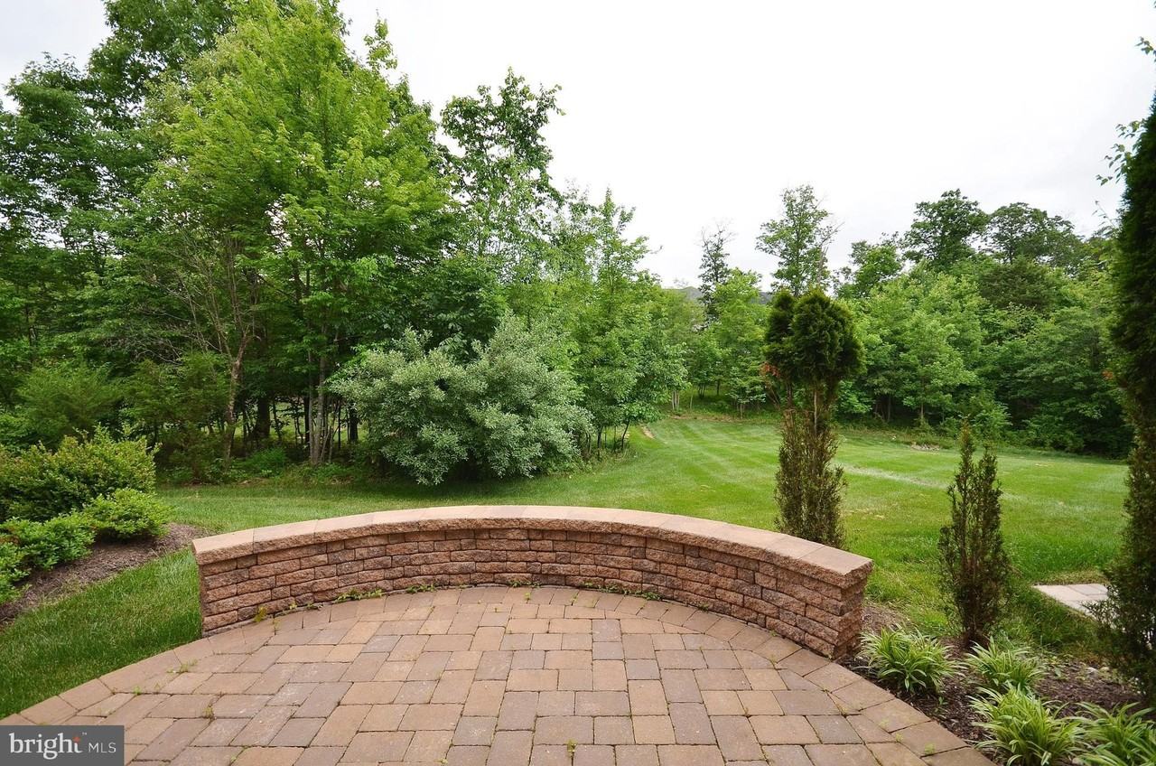 43291 Mitcham Sq - Photo 2 of 33