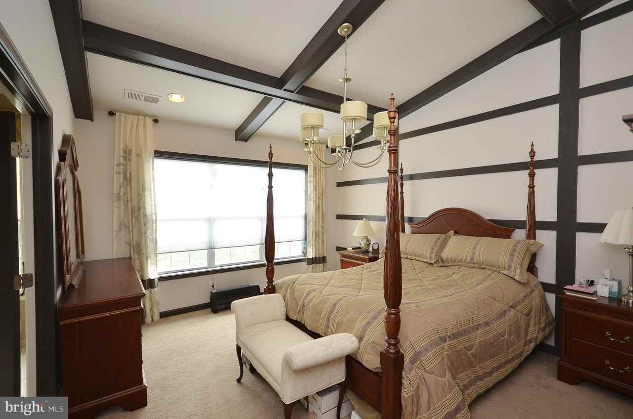 43291 Mitcham Sq - Photo 7 of 33