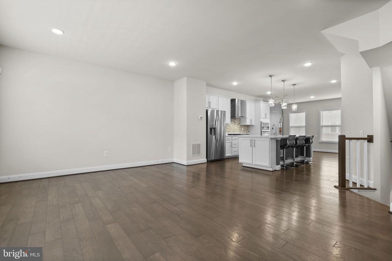 17357 Redshank Rd - Photo 7 of 29