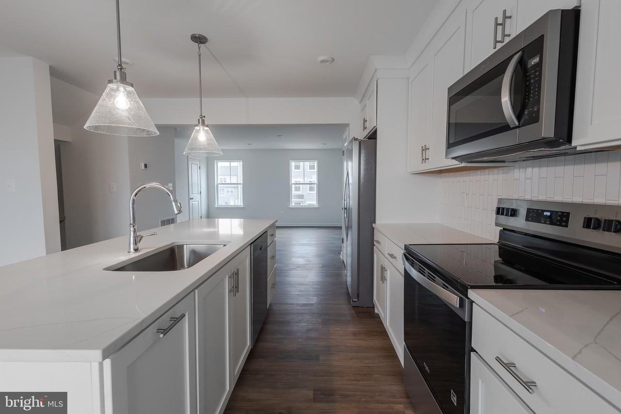 25 Nymph Rd - Photo 4 of 28