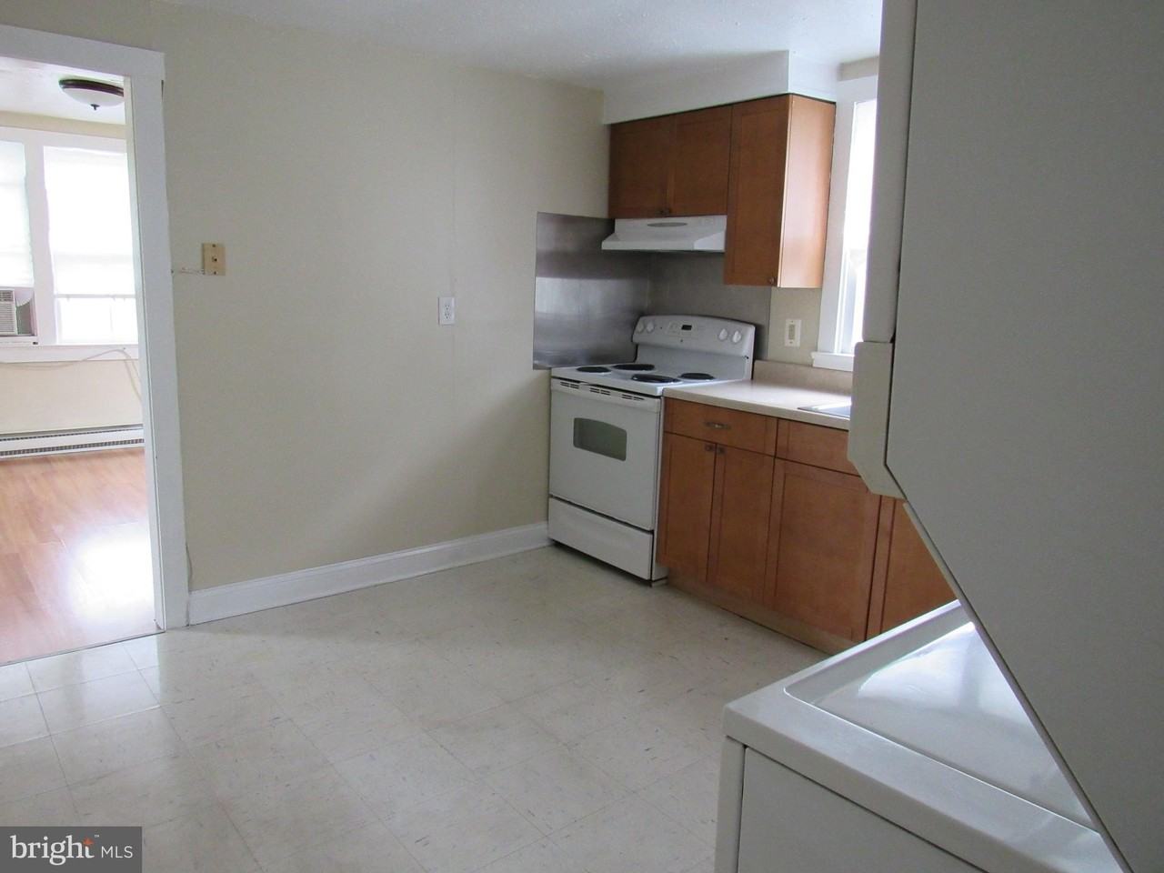 111 N George St Unit B - Photo 5 of 6