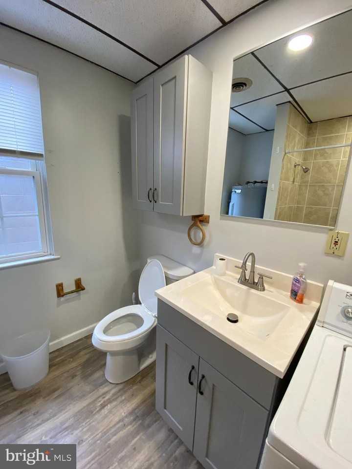 181 Armstrong St Apt B - Photo 7 of 11