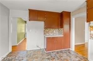 4810 Holders Rd - Photo 5 of 21