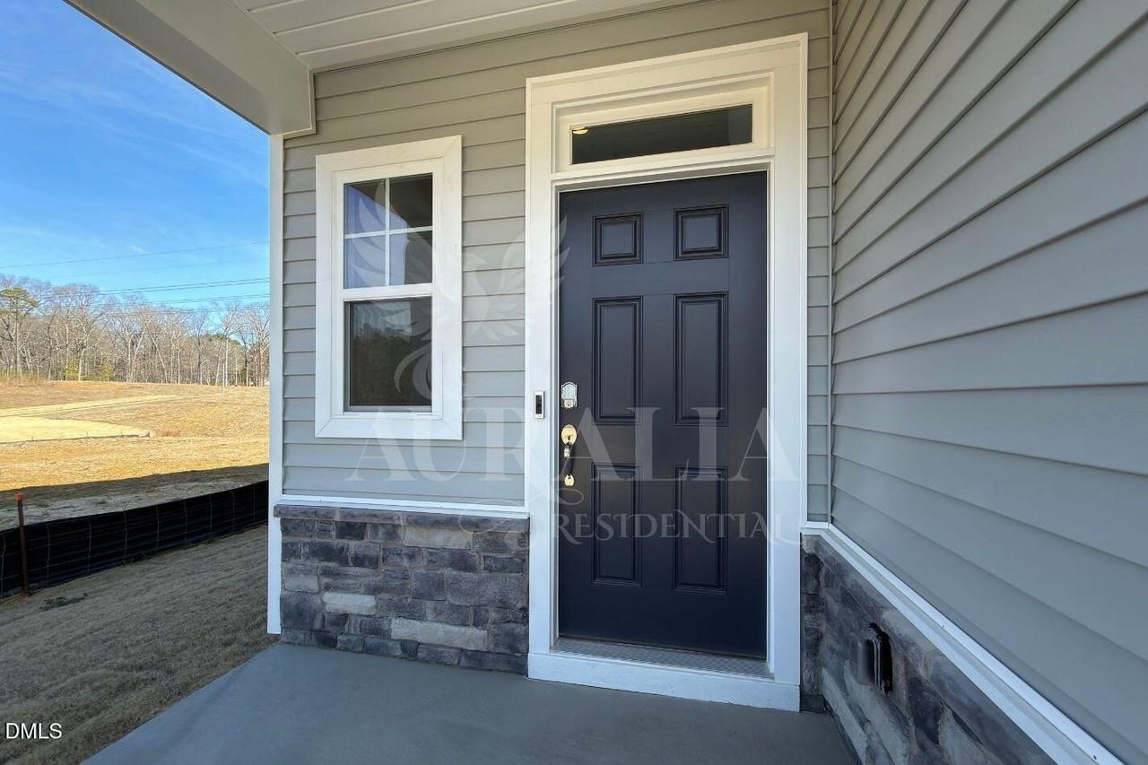 1036 Red Finch Way - Photo 2 of 36