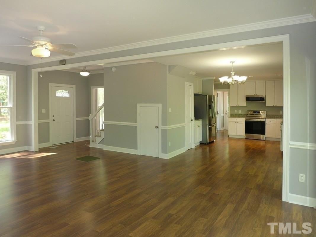 2 Elmstead Pl - Photo 4 of 27