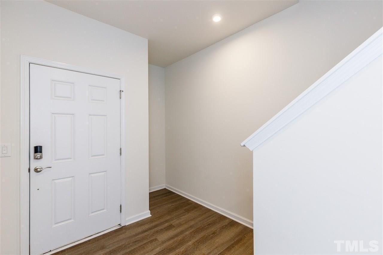 4125 Mahal Ave - Photo 4 of 30