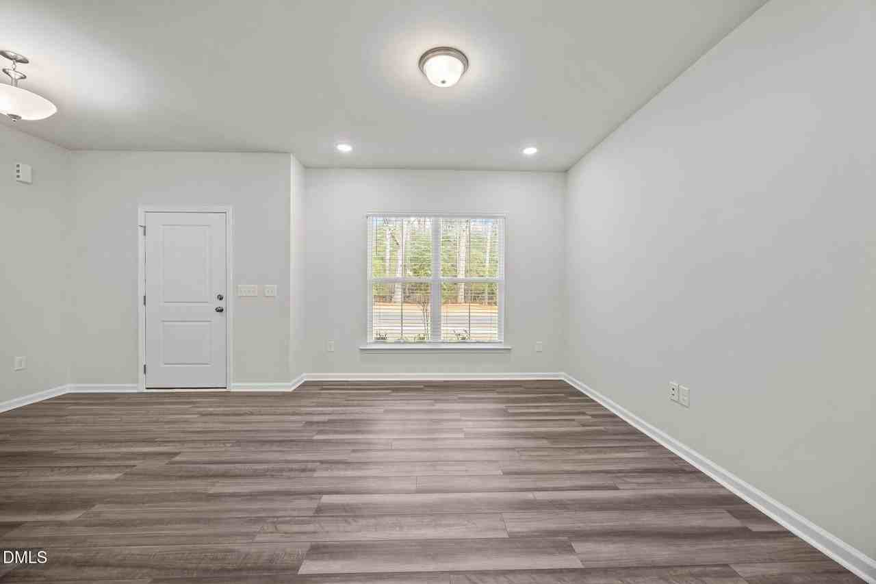 206 Fosterton Cottage Way - Photo 5 of 20