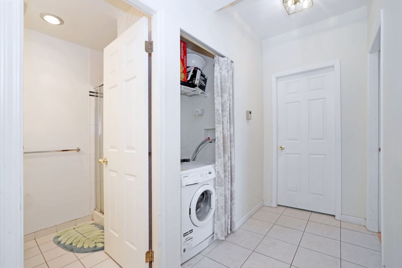 6220 McKay Avenue #1503B - Photo 7 of 24