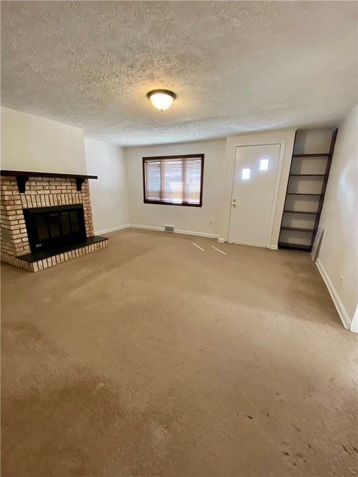 2119 Swallow Hill Rd - Photo 3 of 24