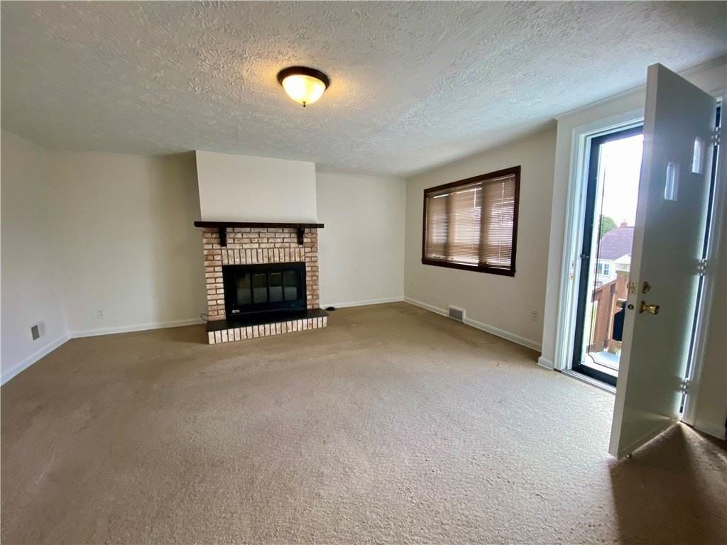 2119 Swallow Hill Rd - Photo 6 of 24