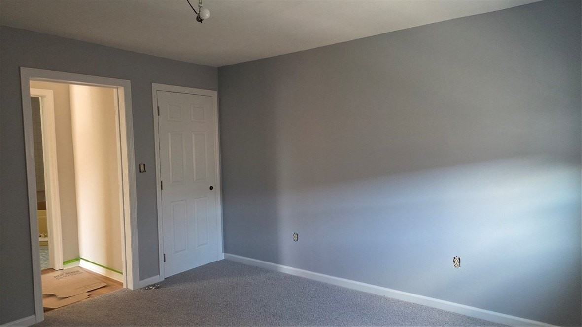 199 Broadway Ave - Photo 6 of 11