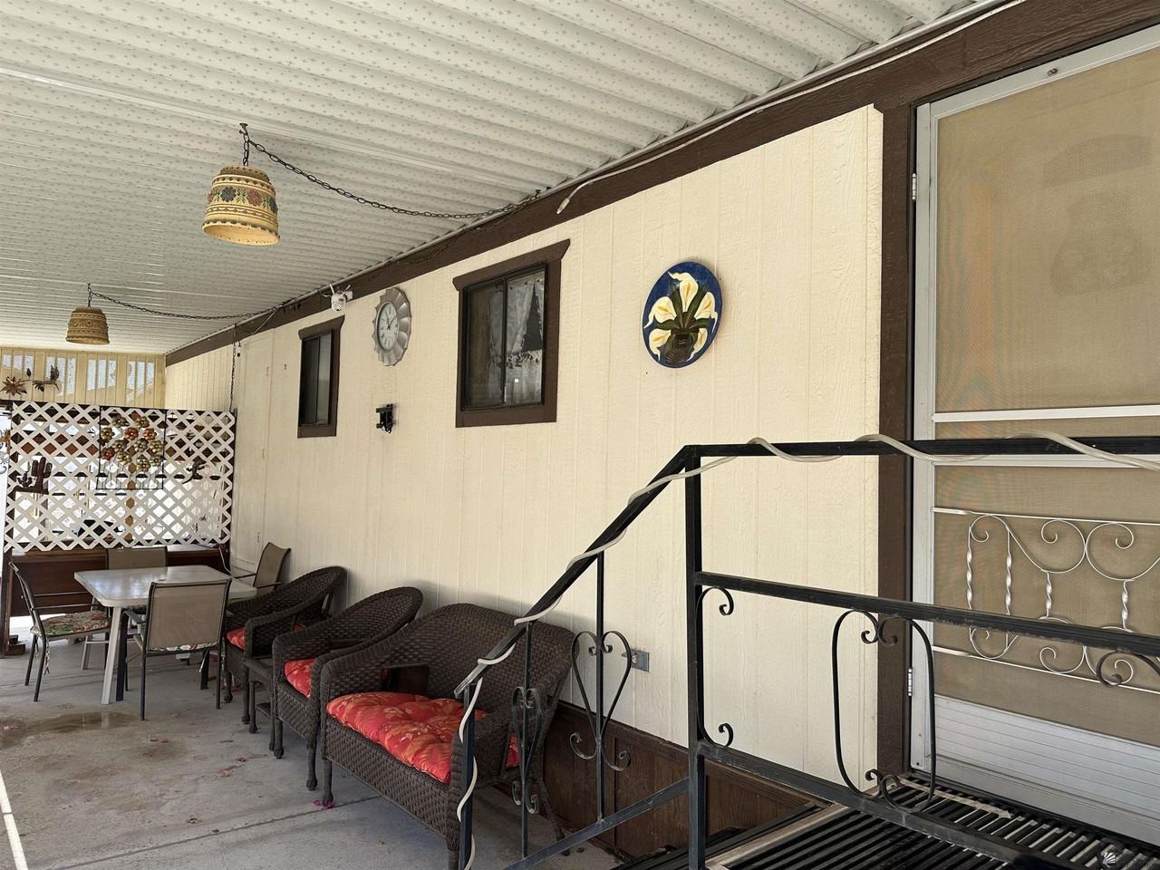 10317 E 31st St - Photo 3 of 24