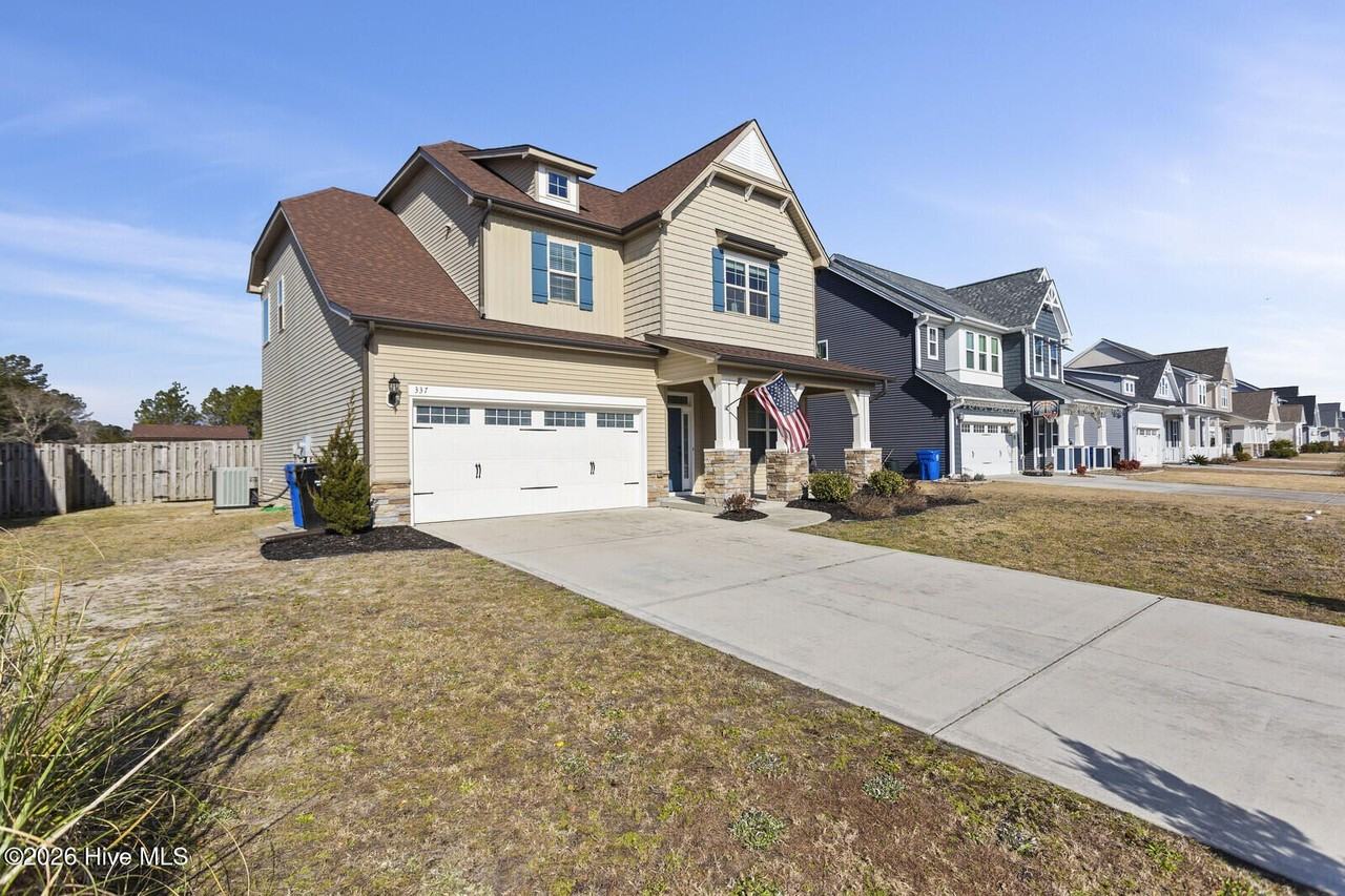 337 Belvedere Dr - Photo 3 of 50