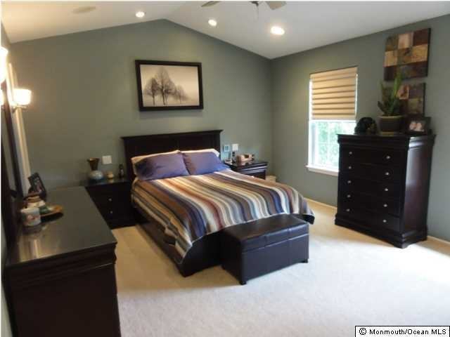45 Liverpool Ct - Photo 7 of 12
