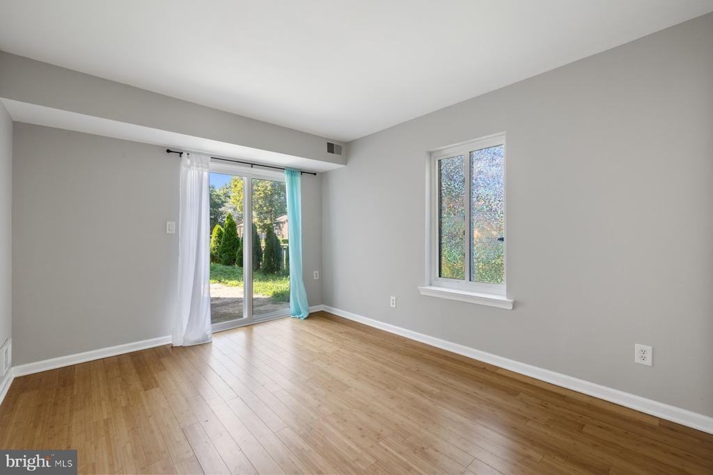 19422 Thomas Farm Rd - Photo 5 of 36