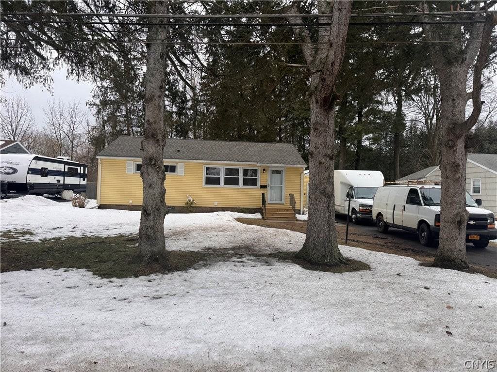 108 Kristin Rd - Photo 3 of 28