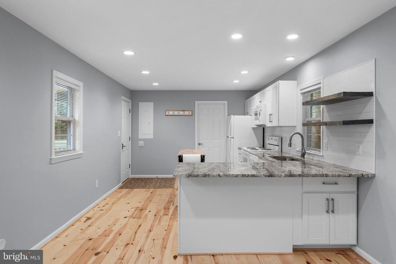 44600 Tall Timbers Rd - Photo 3 of 23