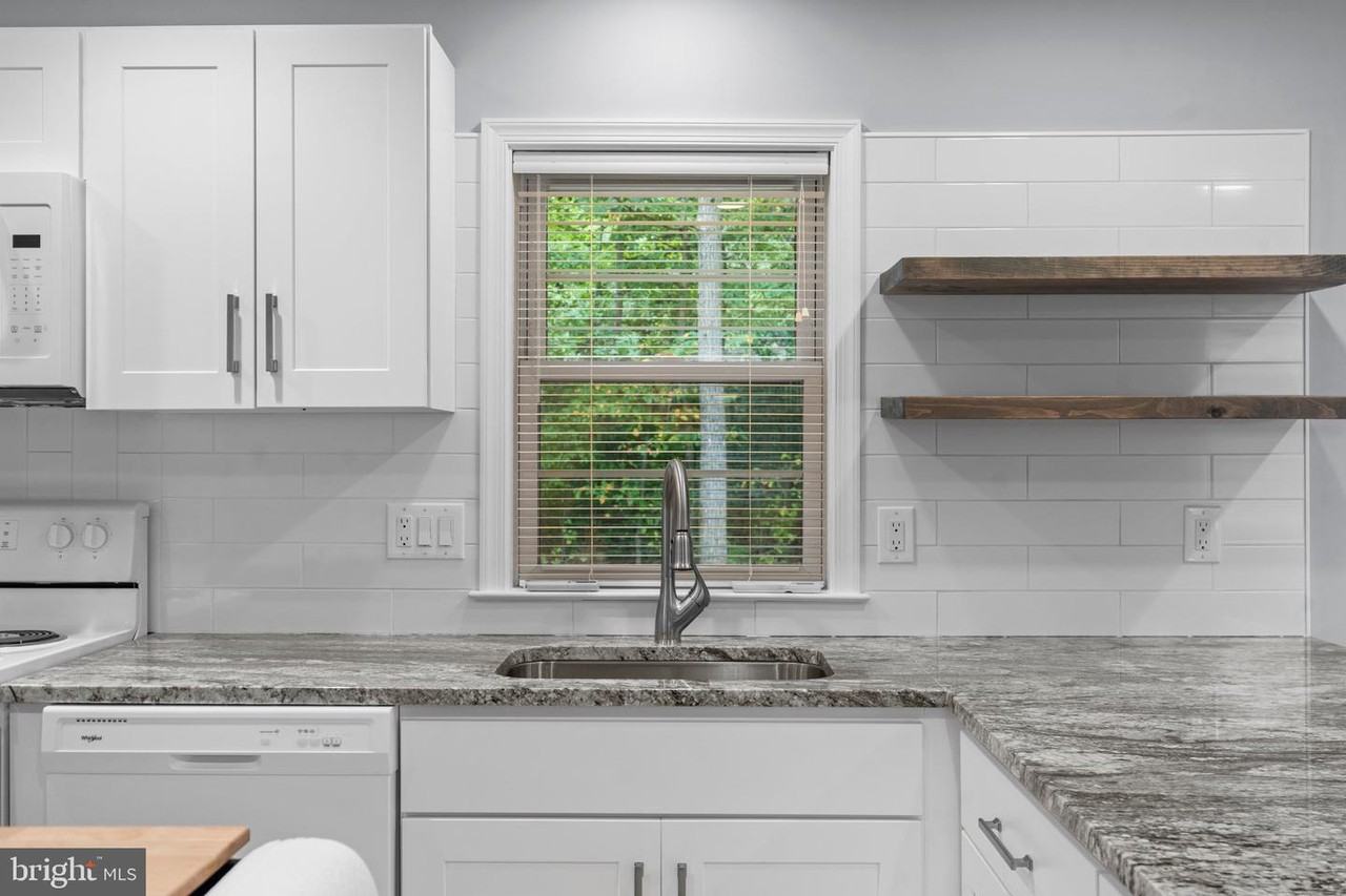 44600 Tall Timbers Rd - Photo 4 of 23