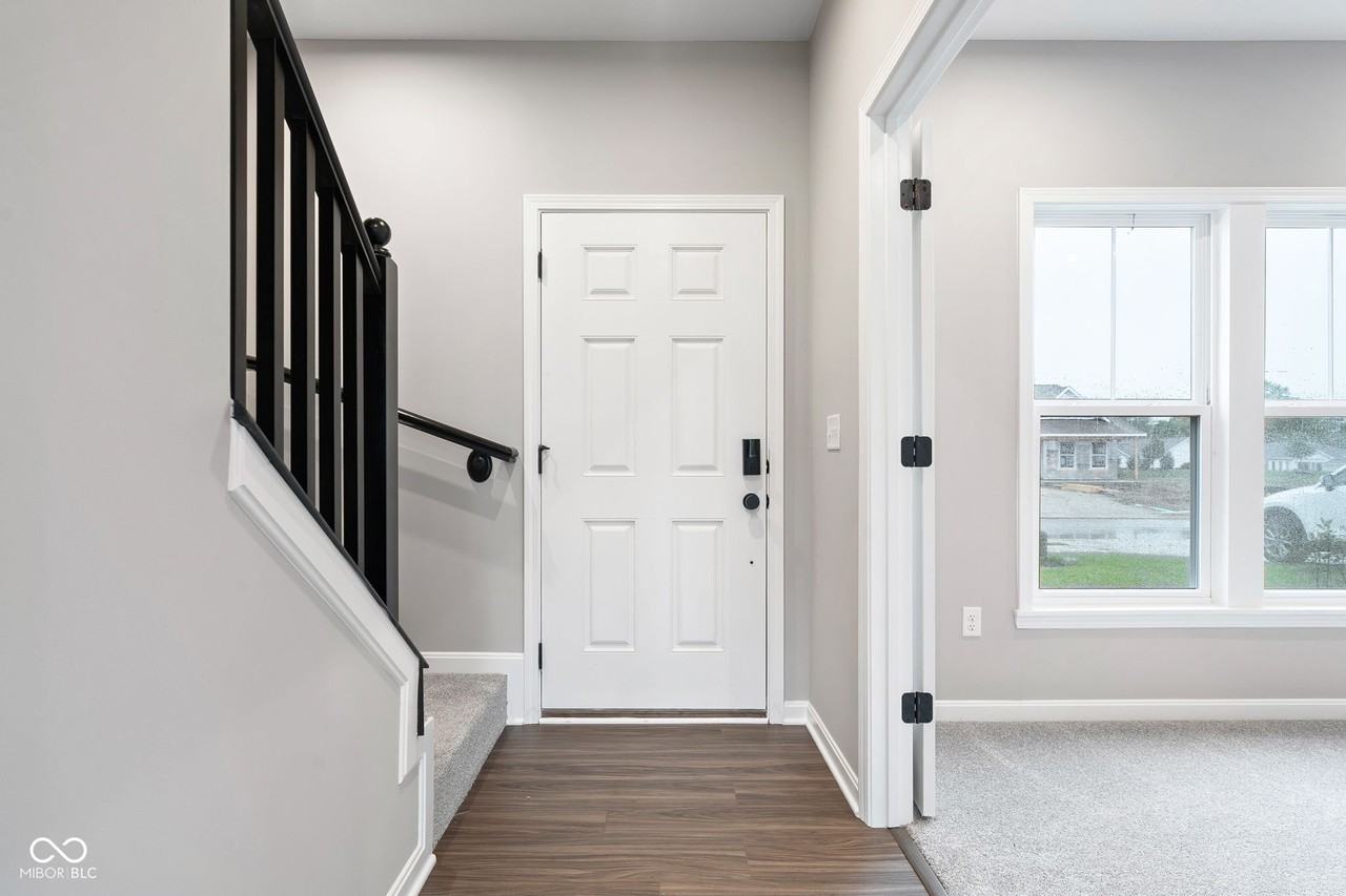 335 Atlas Dr - Photo 4 of 45