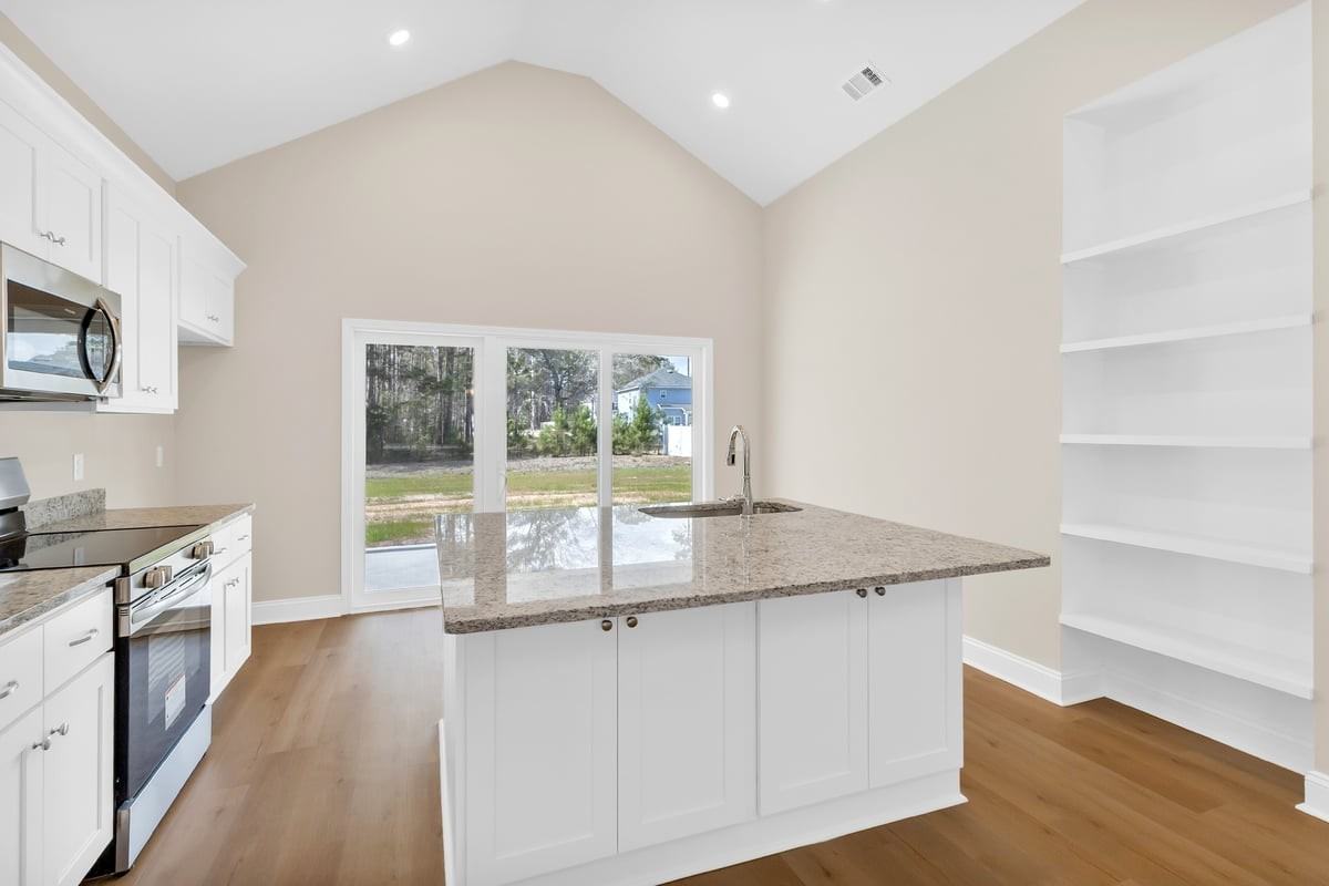 1138 Hanover Ln Ne - Photo 3 of 22